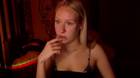 Megan online show from 04.10.26