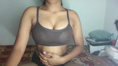 Snapshot of pureelove chatting on 02.01.26 Your love online show from 02.01.26