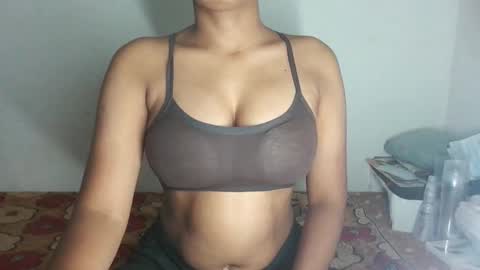 Snapshot of pureelove chatting on 02.16.26 Your love online show from 02.16.26