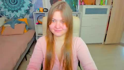 Miss Hanna online show from 10.07.25