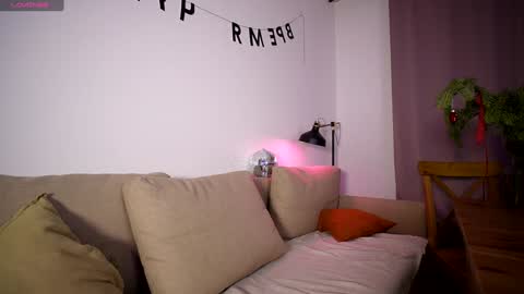 Snapshot of purple_baby chatting on 01.03.25 Sasha wait you here 6 of November. will celebrate my B- day online show from 01.03.25