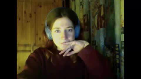 Snapshot of purple_cat55 chatting on 02.14.25 purple_cat55 online show from 02.14.25