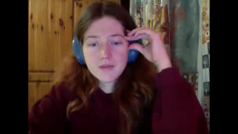 purple_cat55 online show from 10.17.25