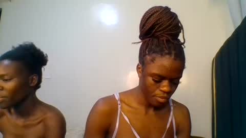 Snapshot of purple_honey2 chatting on 07.15.26 Honey online show from 07.15.26