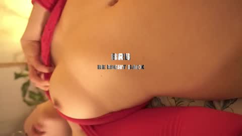 Snapshot of purple_opal chatting on 10.31.25 Vero online from Tuesday to Sunday online show from 10.31.25