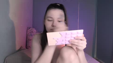 Snapshot of purple_peach chatting on 03.02.25 Carolyn online show from 03.02.25
