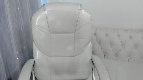 Anna  online show from 02.12.25