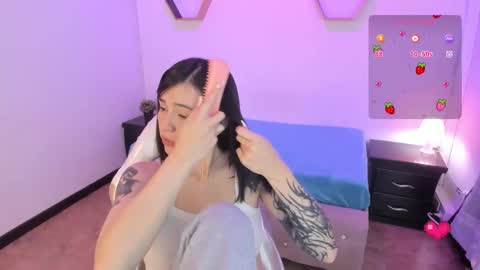 Anna  online show from 11.06.25