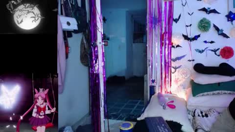 Snapshot of purplekattlyn chatting on 12.22.25 purplekattlyn online show from 12.22.25