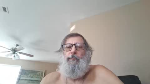 Snapshot of pussy76cock56 chatting on 11.14.25 Pussy76Cock56 online show from 11.14.25