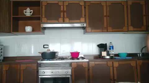 Snapshot of pussy_boom4u chatting on 11.04.25 Mary online show from 11.04.25