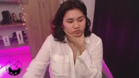 Mari online show from 03.24.26