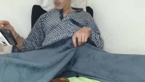 Snapshot of pussyhunterpt chatting on 01.12.25 Ruck Fules online show from 01.12.25