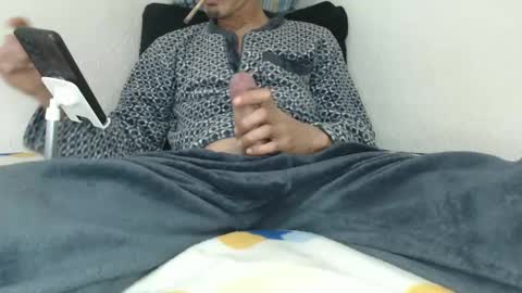 Snapshot of pussyhunterpt chatting on 03.01.25 Ruck Fules online show from 03.01.25