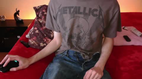 Snapshot of pussylover2182 chatting on 01.09.25 pussylover2182 online show from 01.09.25