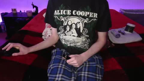 Snapshot of pussylover2182 chatting on 02.02.25 pussylover2182 online show from 02.02.25