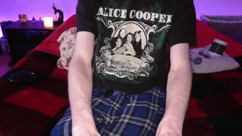 Snapshot of pussylover2182 chatting on 02.02.25 pussylover2182 online show from 02.02.25