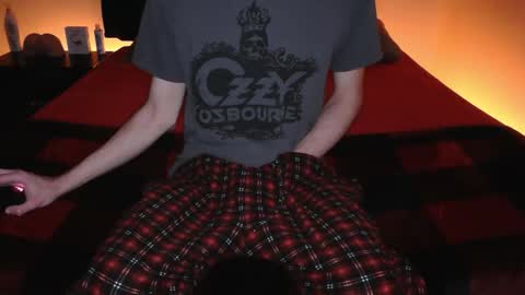 pussylover2182 online show from 12.22.25