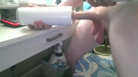 Snapshot of pussypounder420690 chatting on 06.19.26 pussypounder420690 online show from 06.19.26