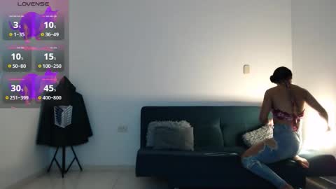 Izumi online show from 10.08.25