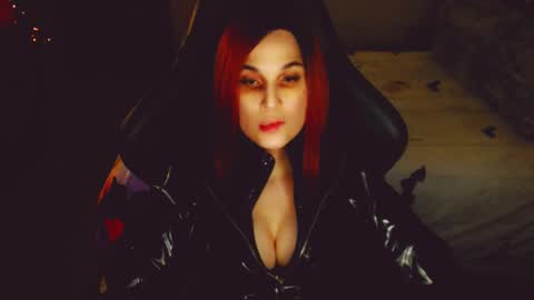 Snapshot of pvckitty chatting on 09.17.25 Kitty online show from 09.17.25