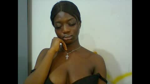 Snapshot of pweedy_ora chatting on 09.11.25 ora online show from 09.11.25