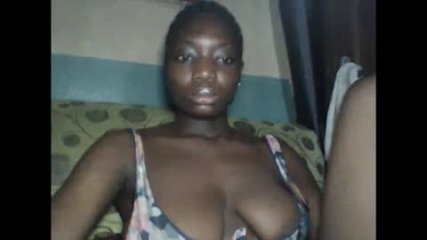 Snapshot of pweedy_ora chatting on 10.06.25 ora online show from 10.06.25