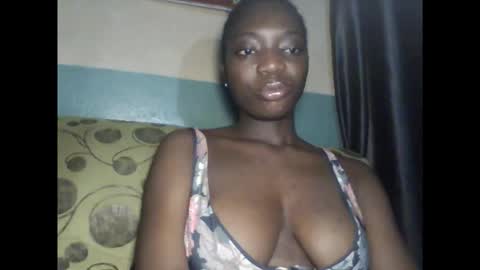 Snapshot of pweedy_ora chatting on 10.07.25 ora online show from 10.07.25