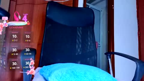 Snapshot of pxnditx_sexi chatting on 05.24.26 Abigail aby online show from 05.24.26