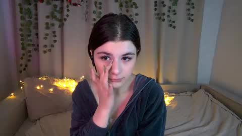 Snapshot of pyro_flerrr chatting on 09.19.25 Ava online show from 09.19.25