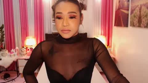 Queen Agatha online show from 12.18.24