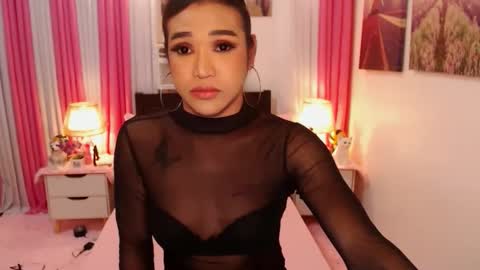 Queen Agatha online show from 01.03.25