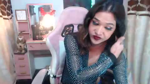 Queen Agatha online show from 10.06.25