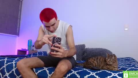 Snapshot of pyxis_ chatting on 02.16.26 Milan Elian online show from 02.16.26