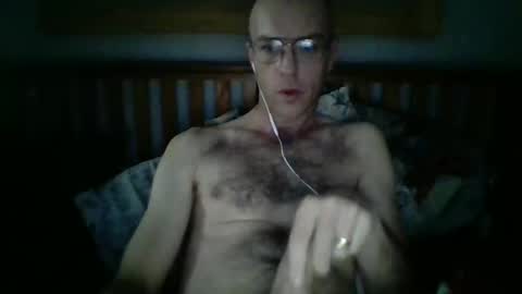 Snapshot of q2phq2ph chatting on 11.23.25 q2phq2ph online show from 11.23.25