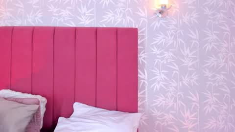 qadeshh  online show from 11.03.25