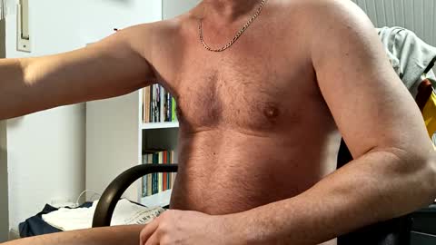 Snapshot of qm0722 chatting on 02.05.25 qm0722 online show from 02.05.25