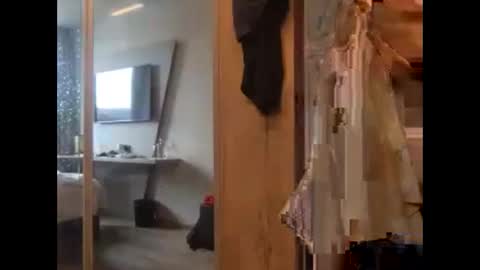 Quentin online show from 10.13.25