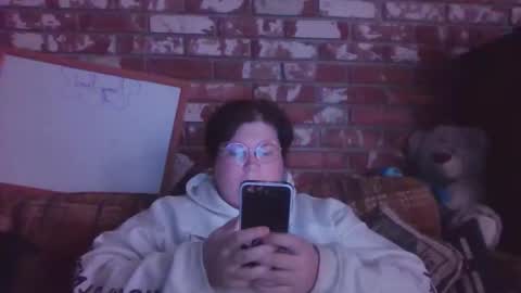 Br4tty Bunny online show from 12.17.25