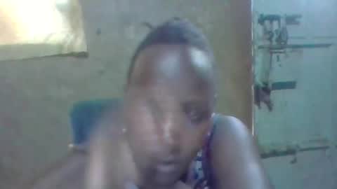 queen014 online show from 11.13.25