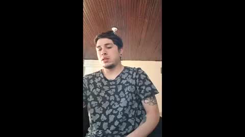 Snapshot of queen42099 chatting on 12.17.25 leiton online show from 12.17.25