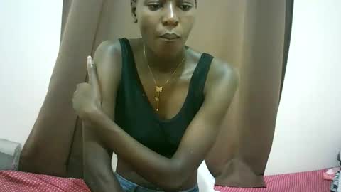 Snapshot of queen_0012 chatting on 04.16.26 asher online show from 04.16.26