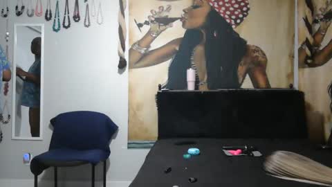 Snapshot of queen_anita chatting on 02.14.26 QnAnitaDix online show from 02.14.26