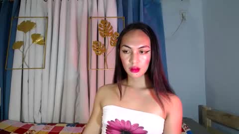 Snapshot of queen_danaya chatting on 06.04.26 queen_danaya online show from 06.04.26