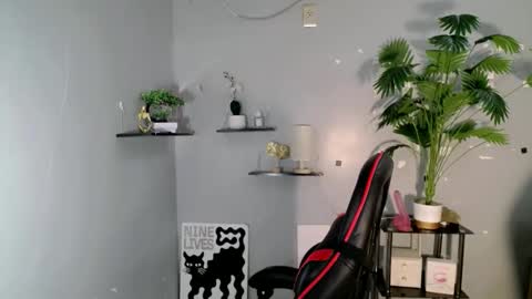 Snapshot of queen_danaya chatting on 06.09.26 queen_danaya online show from 06.09.26