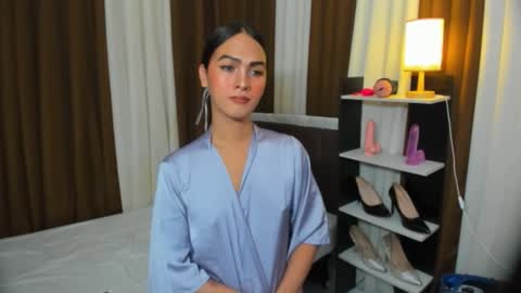 Snapshot of queen_dyosa chatting on 10.17.25 Queen Dyosa online show from 10.17.25
