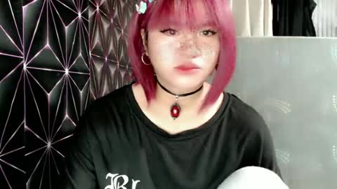 Snapshot of queen_elicktra chatting on 06.15.26 JOY online show from 06.15.26