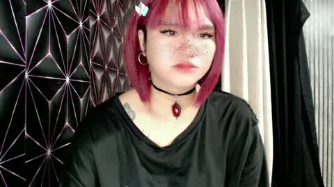 Snapshot of queen_elicktra chatting on 06.17.26 JOY online show from 06.17.26
