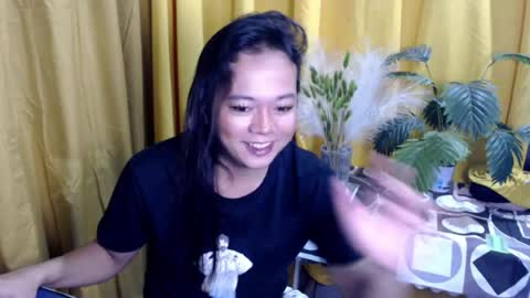 queen_ennah online show from 07.18.26