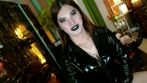 Snapshot of queen_kendalx19 chatting on 06.21.26 Kendal online here from 6am-3pm philippine time online show from 06.21.26